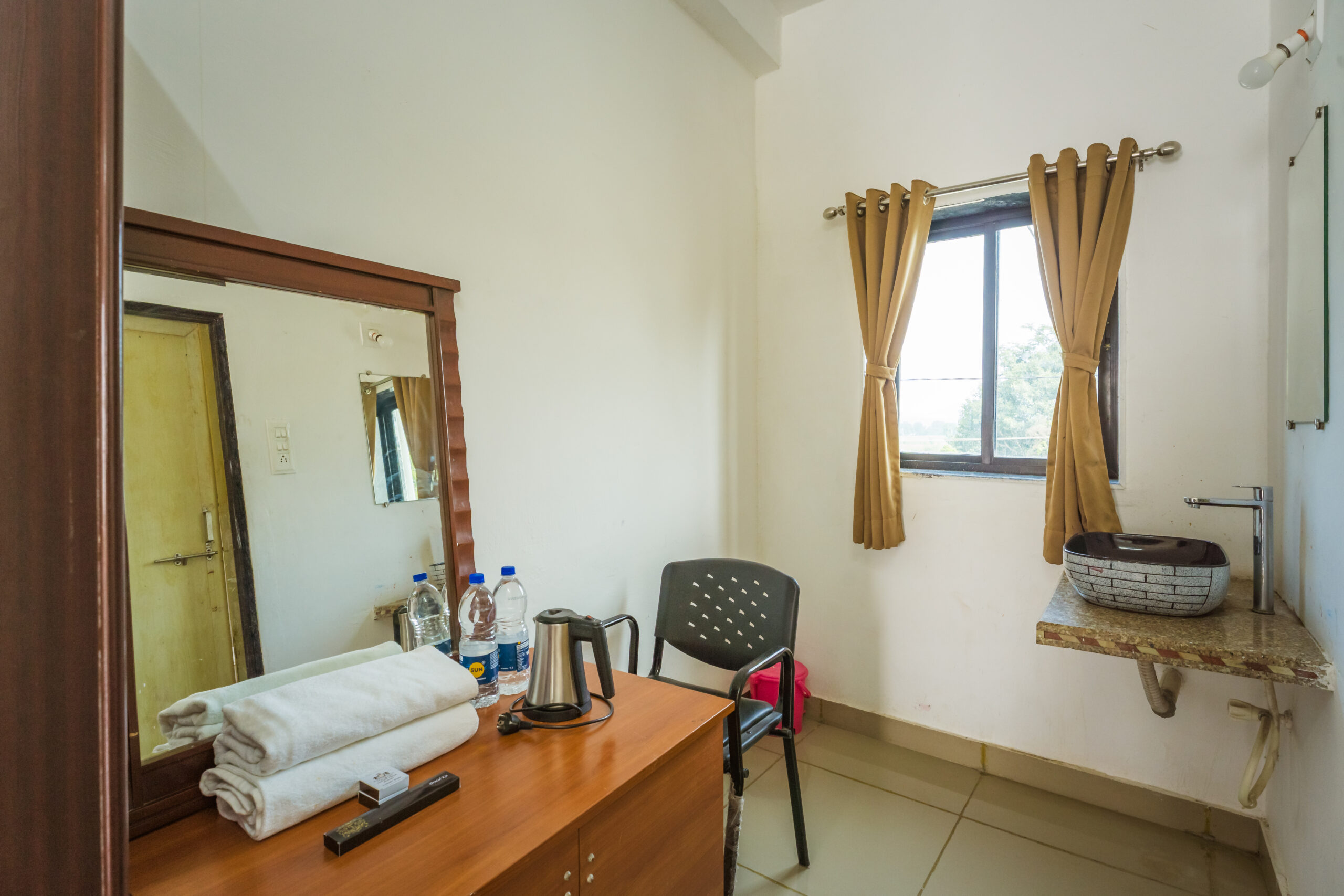 Delux Room Image 3