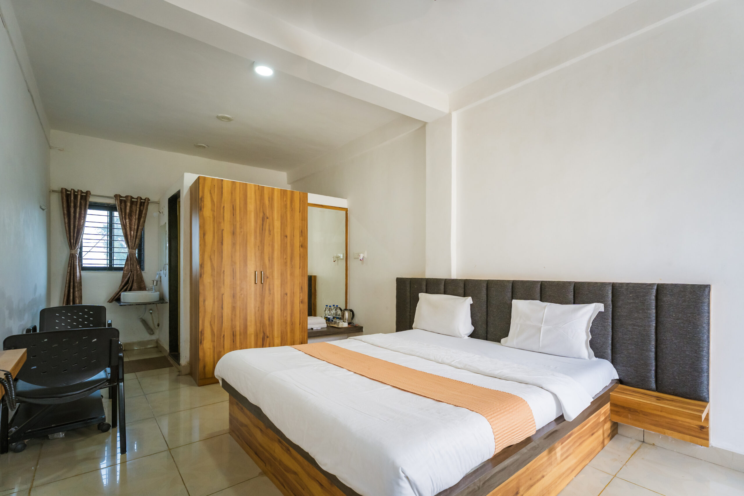 Delux Room Image 3